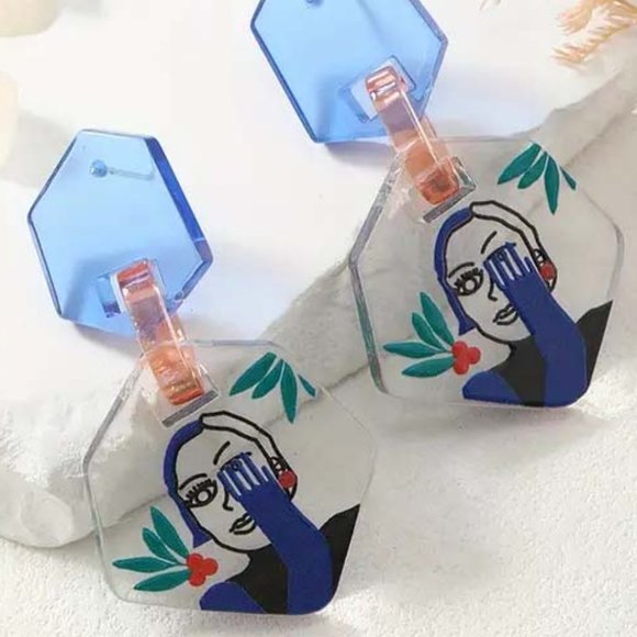 FRIDA KAHLO-LIKE FACE ON LUCITE LARGE EARRINGS 50 - Picture 2 of 3